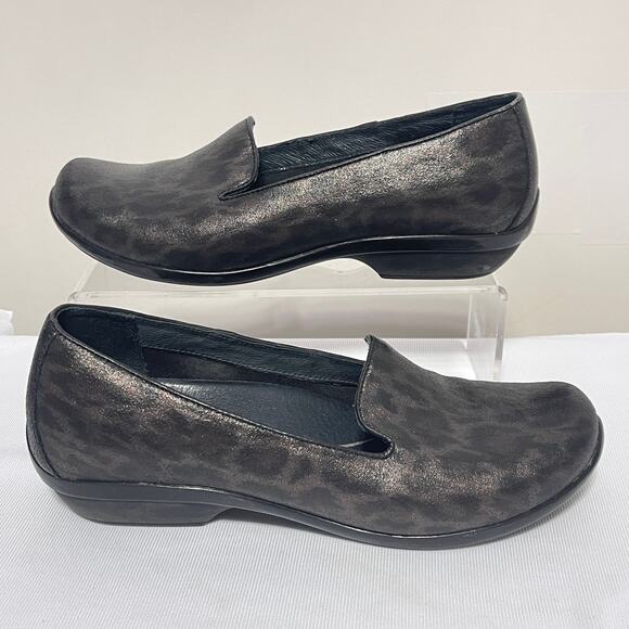 Dansko Slip On Comfort Shoes Womens EU 37 US 7 Cheetah Cat Black Metallic Loafer - Picture 13 of 13